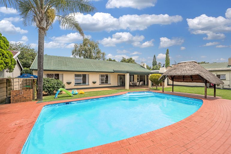 4 Bedroom House For Sale in Beyers Park, Boksburg - R1,895,000 | Leadhome