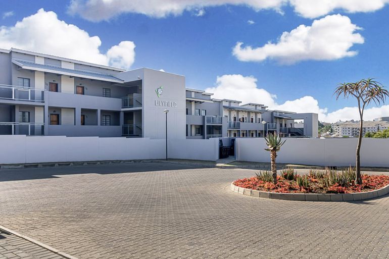 2 Bedroom Apartment / Flat For Sale in Noordwyk, Midrand - R649,000