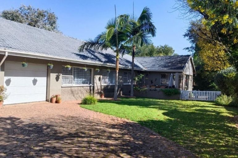 4 Bedroom House For Sale in Eastleigh, Edenvale - R2,150,000