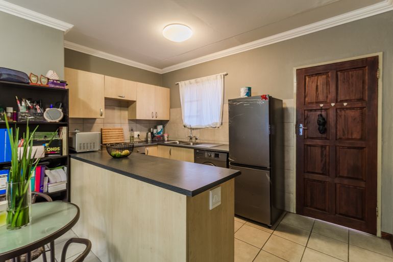1 Bedroom Apartment / Flat For Sale in Newmark Estate, Pretoria - R549,000