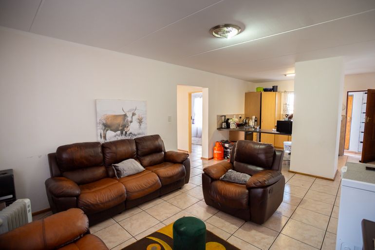 2 Bedroom Apartment / Flat For Sale in Rynfield, Benoni - R590,000