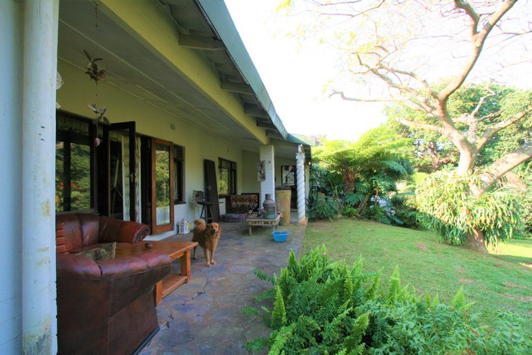 3 Bedroom House For Sale in Umtentweni, Port Shepstone - R1,490,000