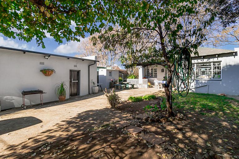 2 Bedroom House For Sale in Greymont, Johannesburg