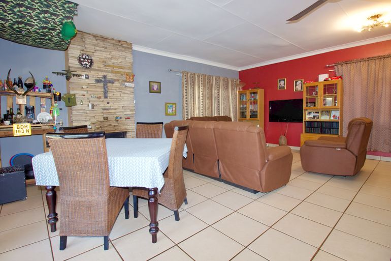 3 Bedroom House For Sale in Valhalla, Pretoria - R1,495,000
