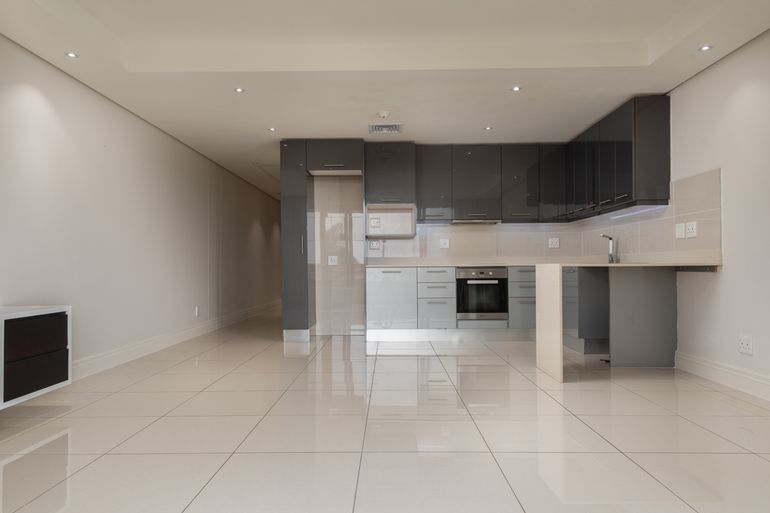 1 Bedroom Apartment / Flat For Sale in Umhlanga Ridge New Town Centre, Umhlanga