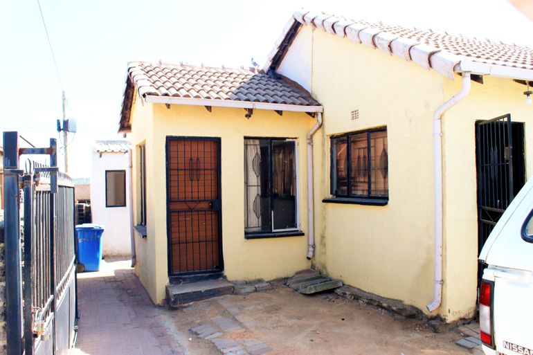 3 Bedroom House For Sale in Klipfontein View, Midrand