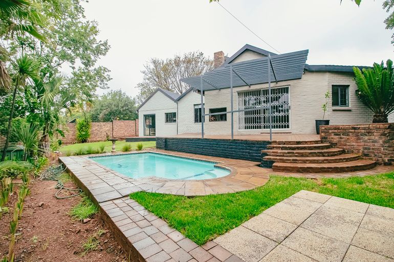 3 Bedroom House For Sale in Elardus Park, Pretoria - R2,800,000