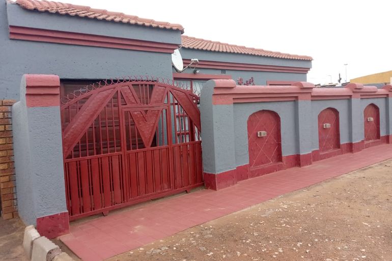 3 Bedroom House For Sale in Thembisa Ext 7, Tembisa