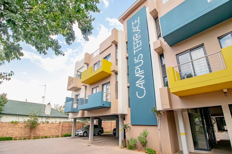 1 Bedroom Apartment / Flat For Sale in Hatfield, Pretoria - R790,000