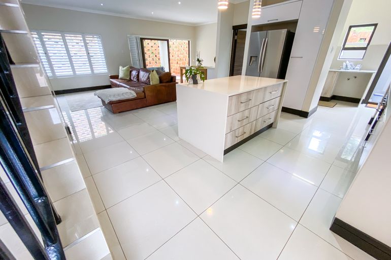 3 bedroom townhouse cluster for sale in izinga, umhlanga - r3,799,000