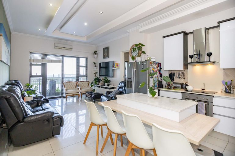 3 Bedroom Apartment / Flat For Sale in Umhlanga Rocks, Umhlanga - R3,190,000