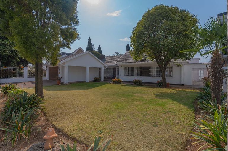 3 Bedroom House For Sale in Dunvegan, Edenvale