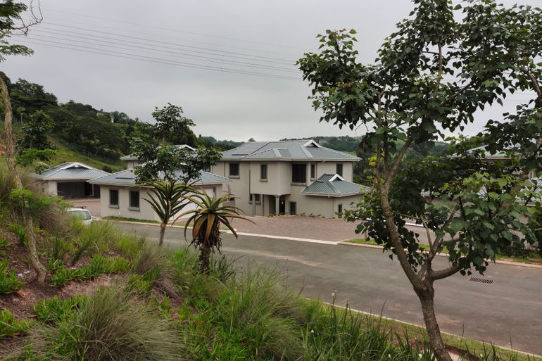 4 bedroom house for sale in everton, kloof - r5,210,000