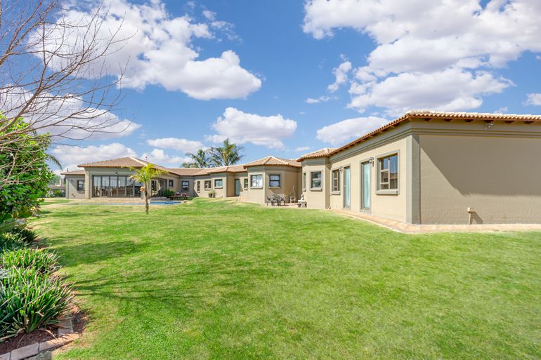 7 Bedroom House For Sale in Parkrand, Boksburg R7,300,000 Leadhome