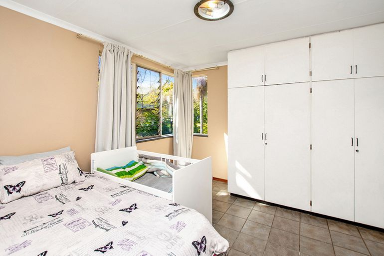 3 Bedroom Townhouse For Sale in Murrayfield, Pretoria