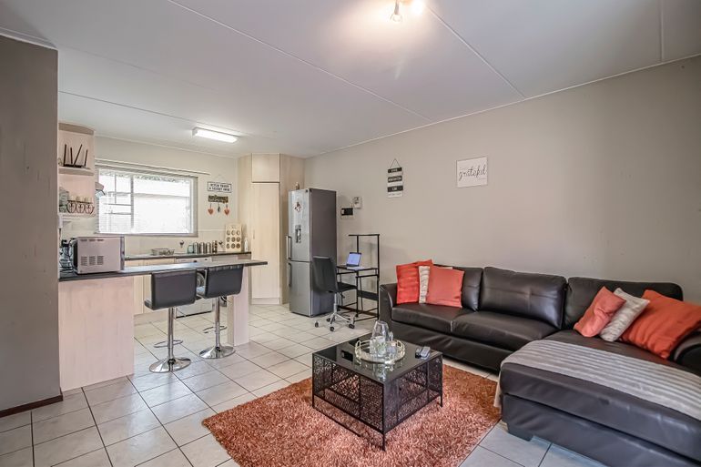 2 Bedroom Townhouse For Sale in Rynfield Ah Section 1, Benoni