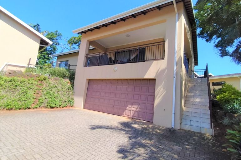 3 Bedroom Townhouse For Sale in Anerley, Port Shepstone - R795,000
