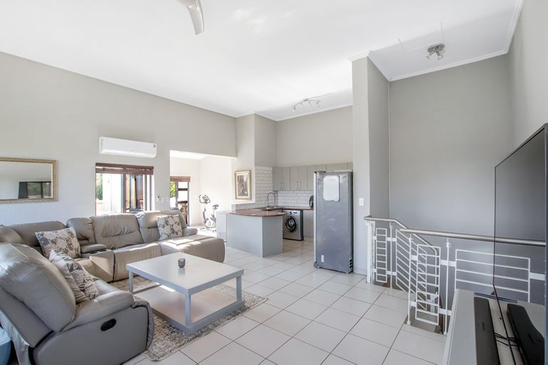 2 Bedroom Apartment / Flat For Sale in Jackal Creek Golf Estate, Randburg