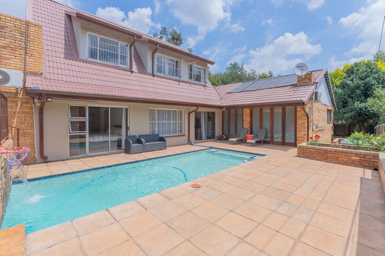 4 Bedroom House For Sale in Eastleigh, Edenvale